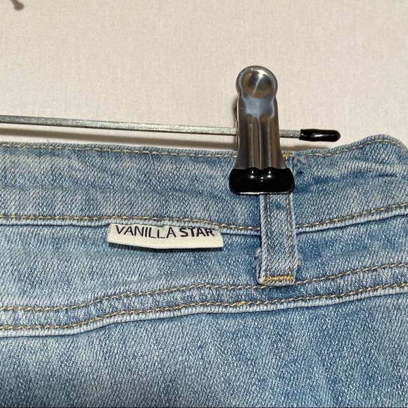 Vanilla Star High Rise Shortie Button Fly Shorts - Picture 3 of 7